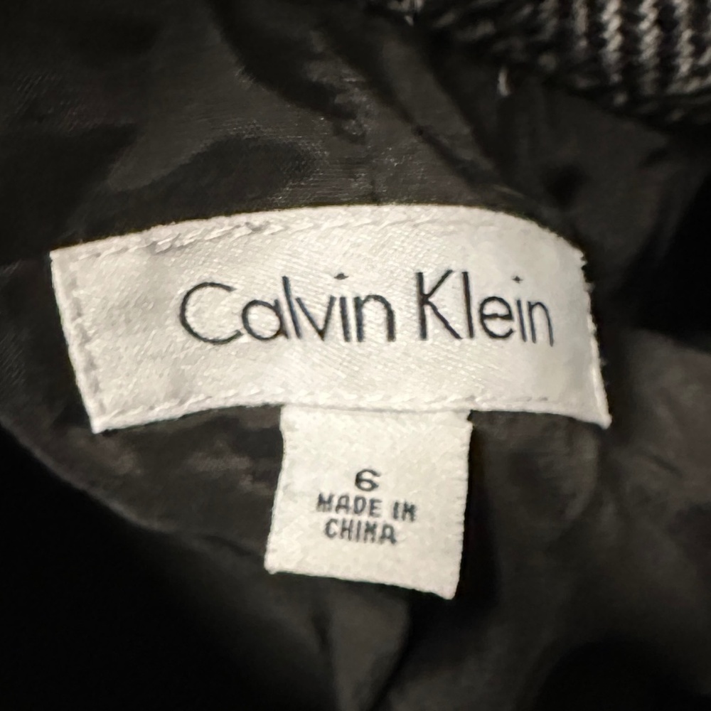 *CALVIN KLEIN* Black x White Button Down Tie-Waist Jacket Size 6 - Picture 6 of 7